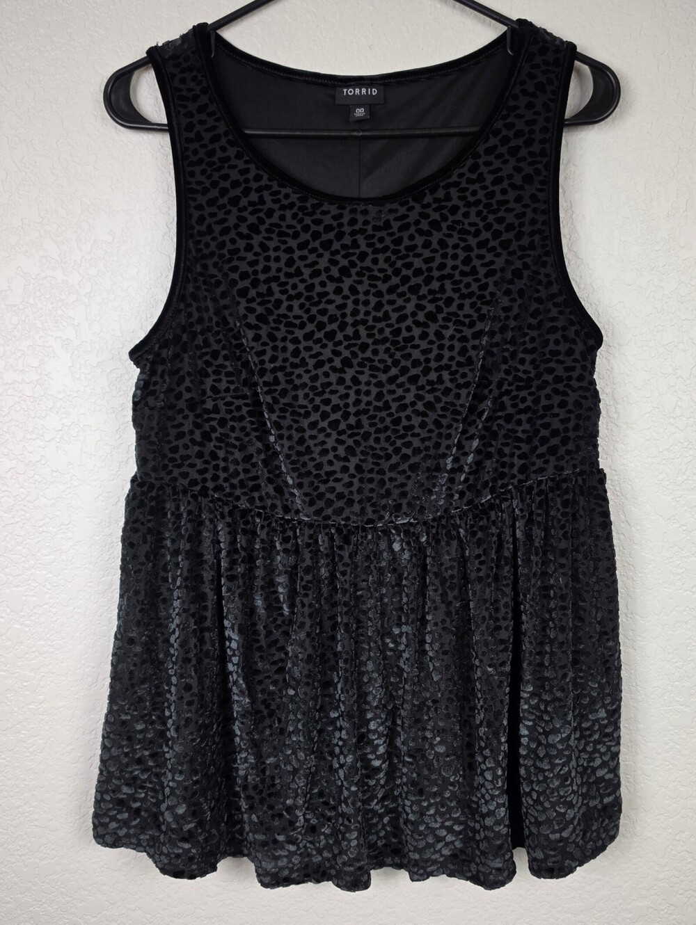 Torrid Black Velvet Velour Fit Flare Top